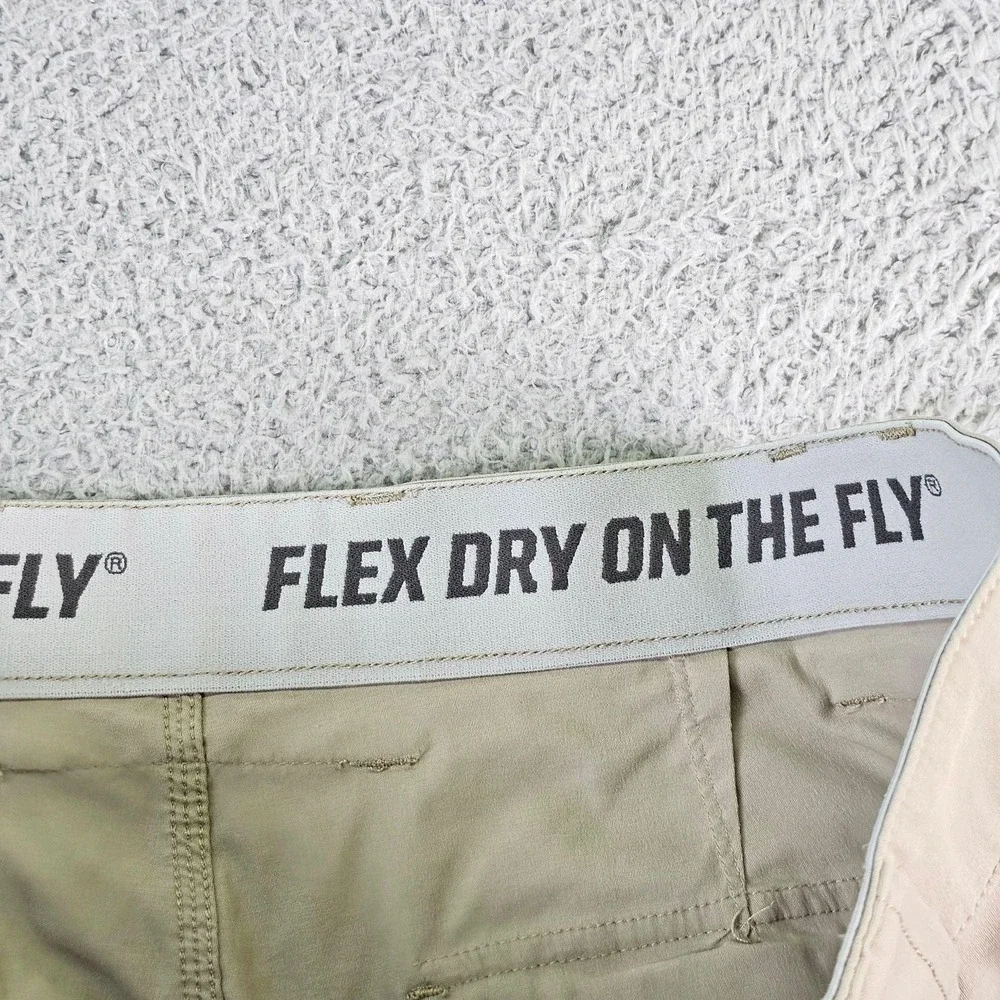 Duluth Trading Co Cargo Shorts Mens 38 Beige Nylon  Outdoor Dry On The Fly